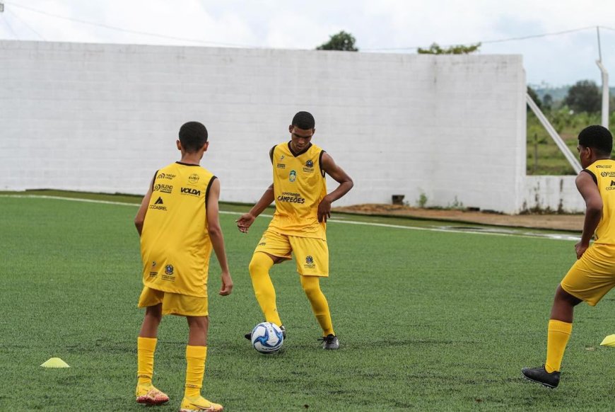 Nova Venécia SAF começa as aulas do projeto Construindo Campeões